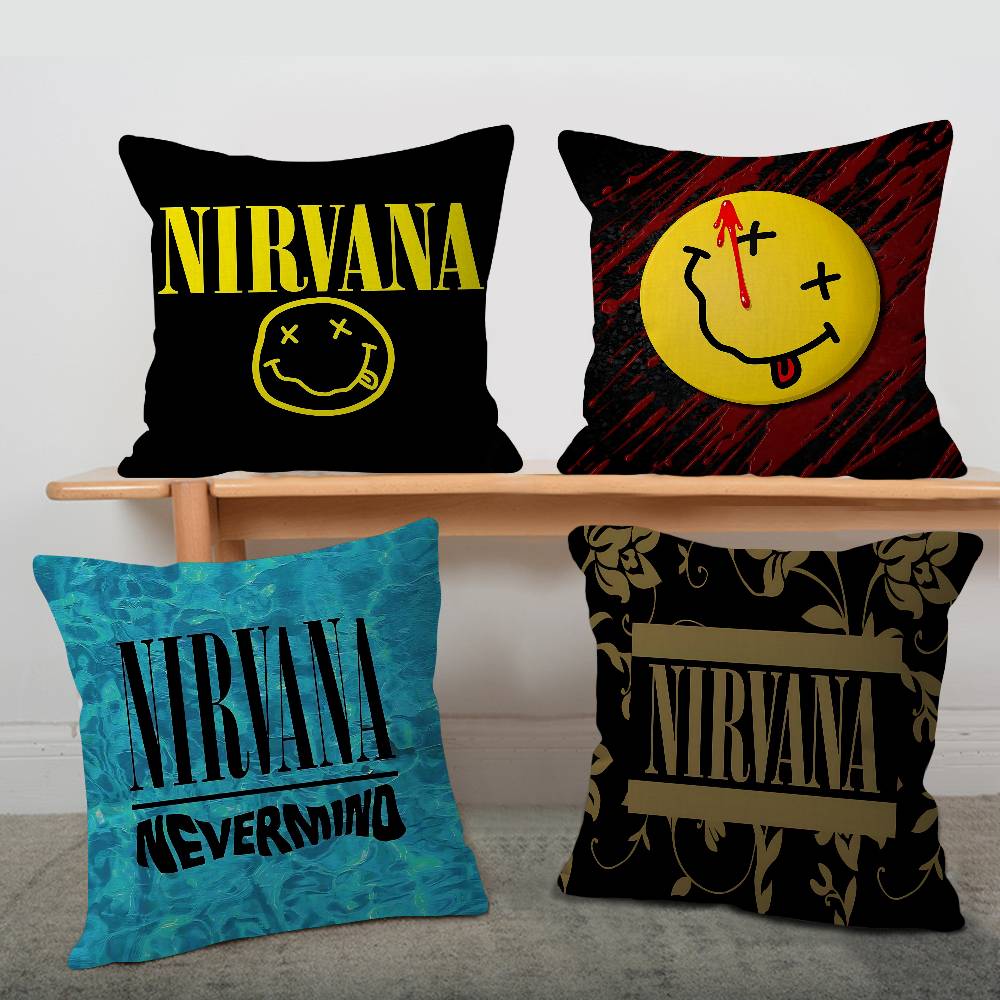 ปลอกหมอนอิงลายวงดนตรี Hot N-Ni - Hot Home Of Textiles บทวิจารณ์และราคา